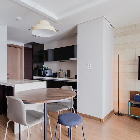 Urbanstay Haeundae Station Pusan Zewnętrze zdjęcie