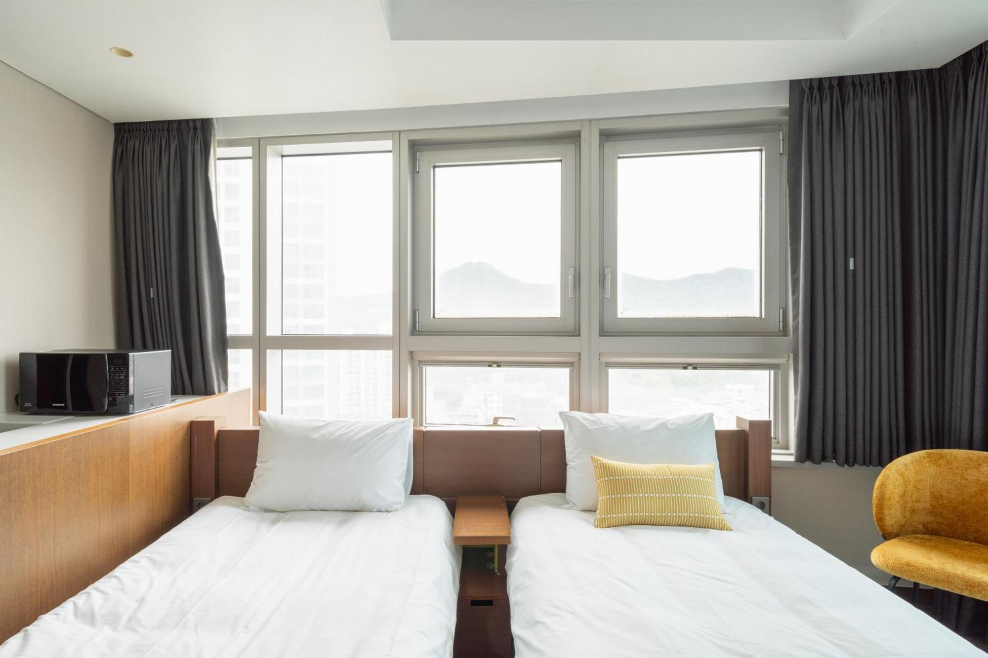 Urbanstay Haeundae Station Pusan Zewnętrze zdjęcie