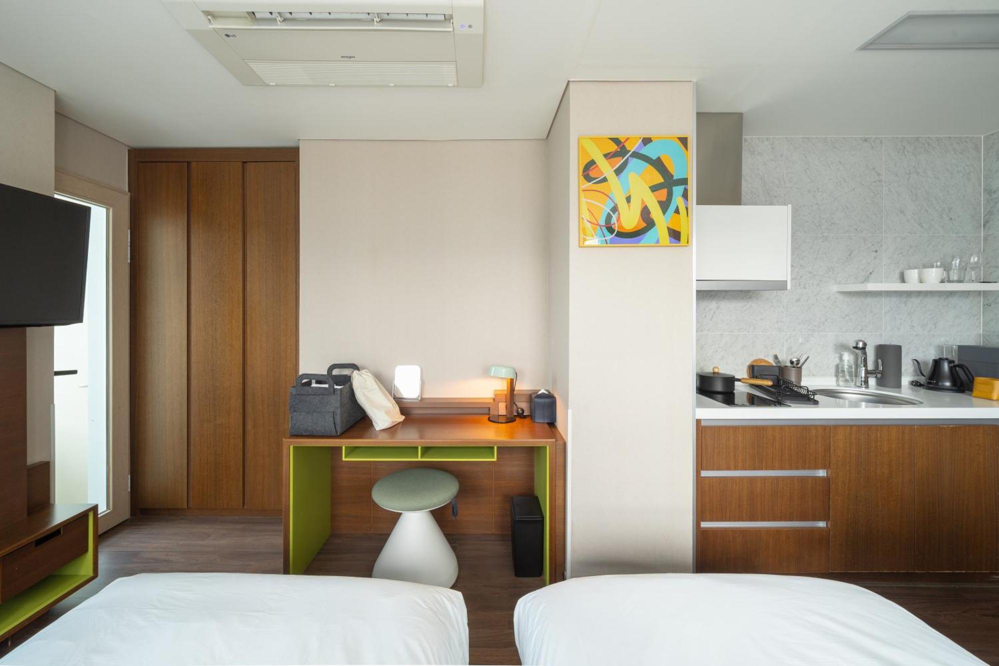 Urbanstay Haeundae Station Pusan Zewnętrze zdjęcie