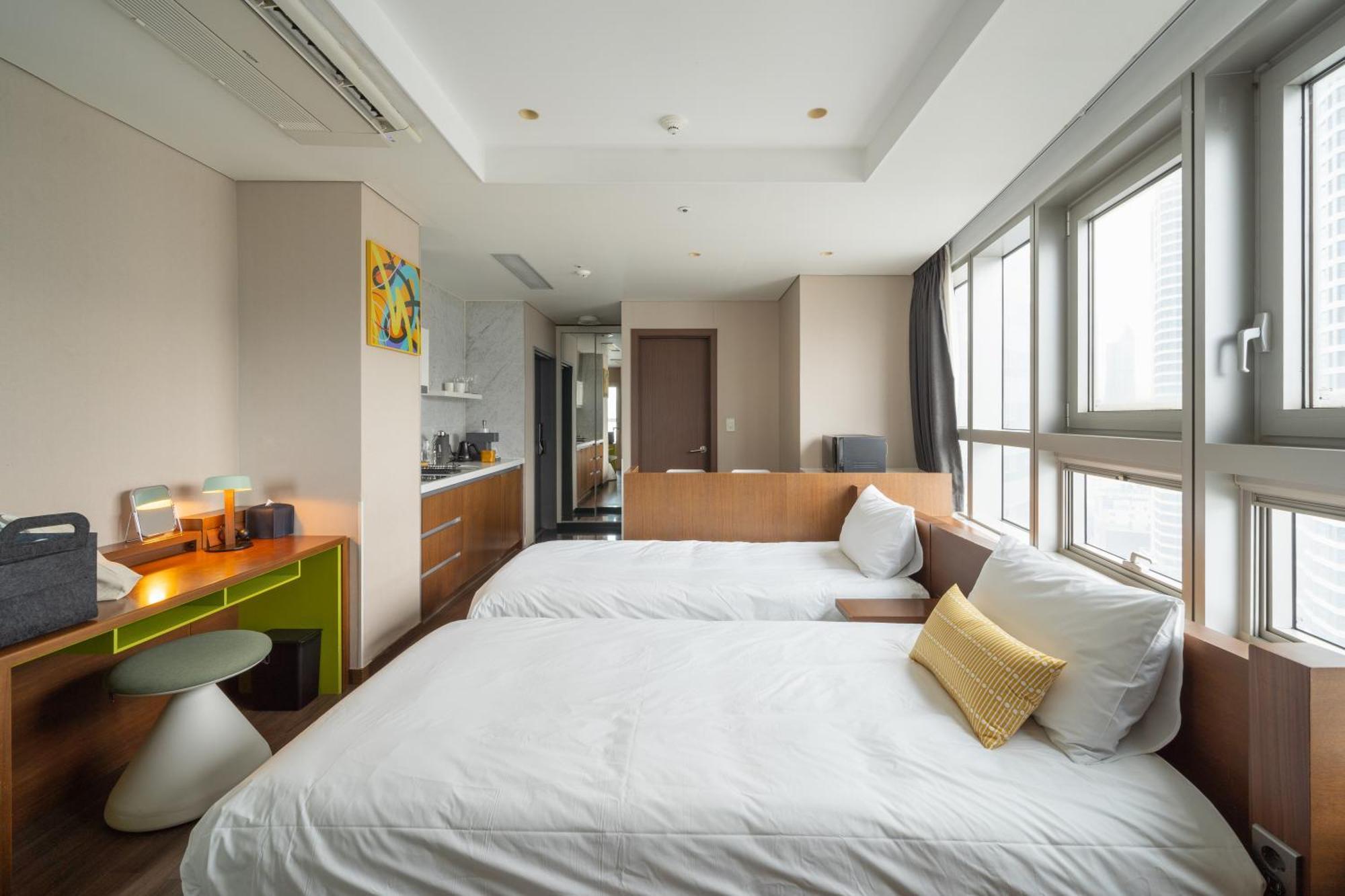 Urbanstay Haeundae Station Pusan Zewnętrze zdjęcie