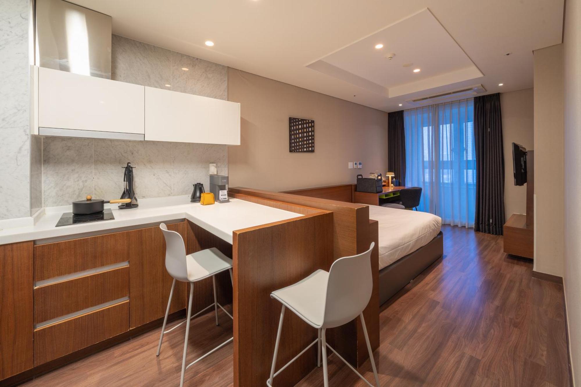 Urbanstay Haeundae Station Pusan Zewnętrze zdjęcie