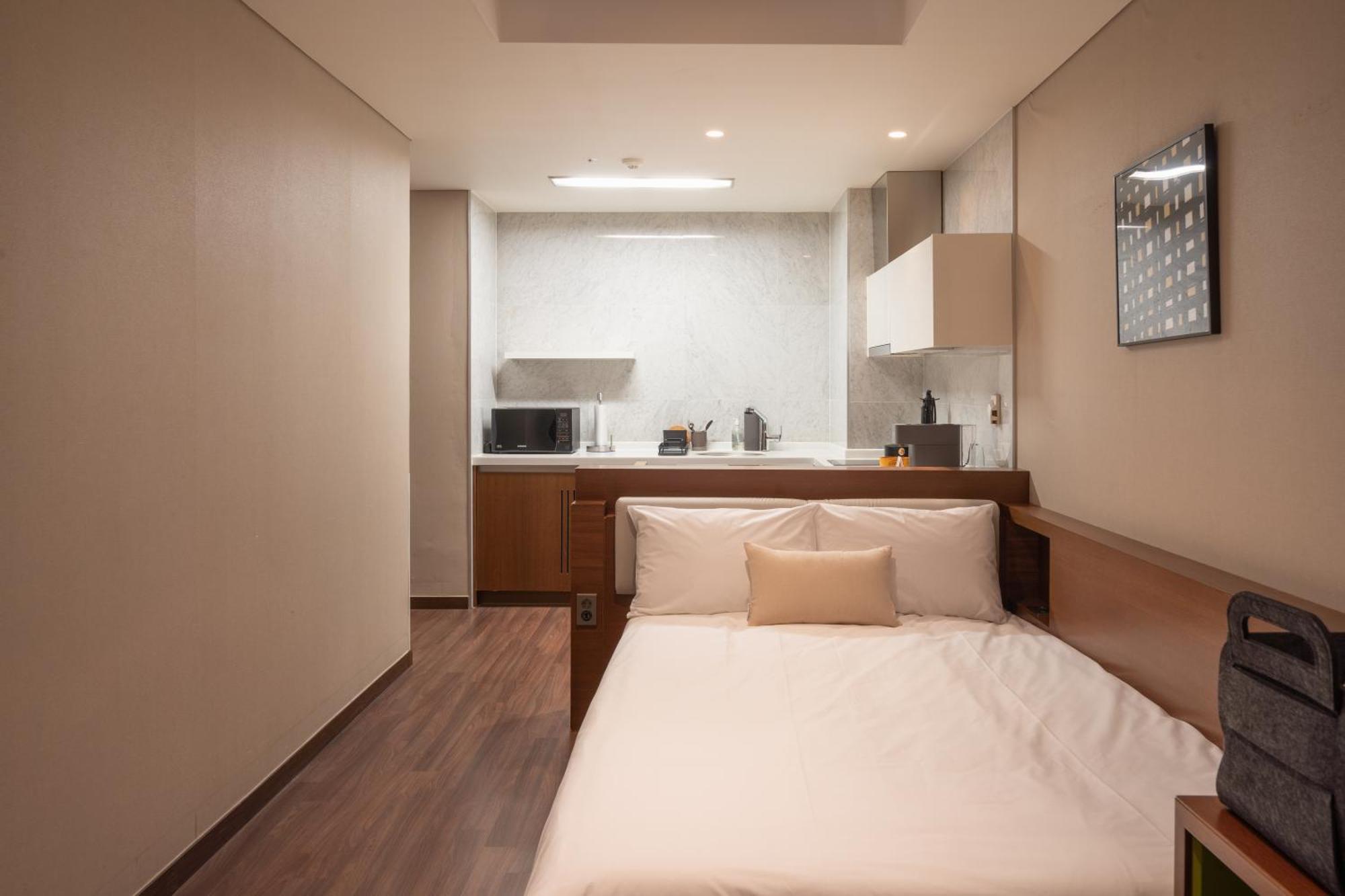 Urbanstay Haeundae Station Pusan Zewnętrze zdjęcie